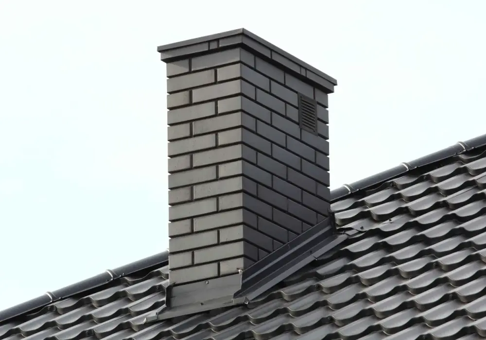 Wykończenie komina - Jak wybrać trwały materiał i uniknąć błędów?